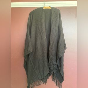 H&M Poncho - One Size